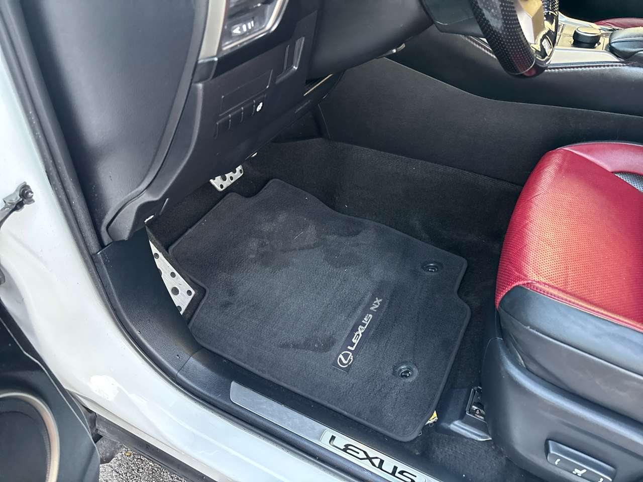 Lexus NX 200t FWD 2017