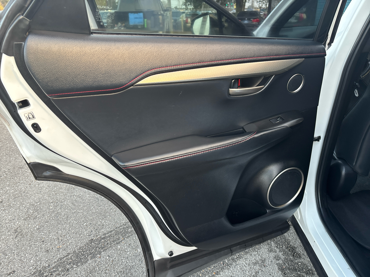 Lexus NX 200t FWD 2017