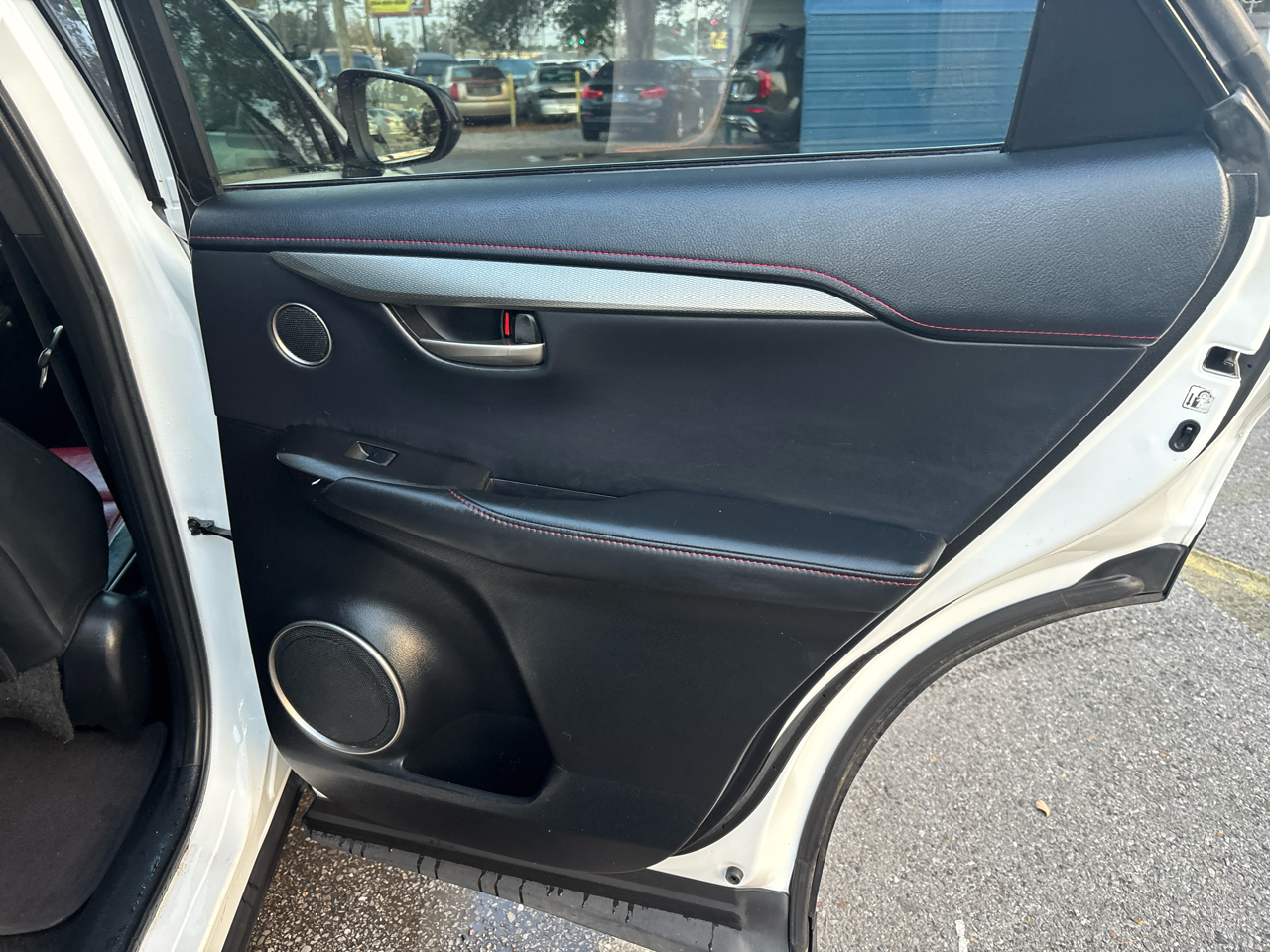 Lexus NX 200t FWD 2017