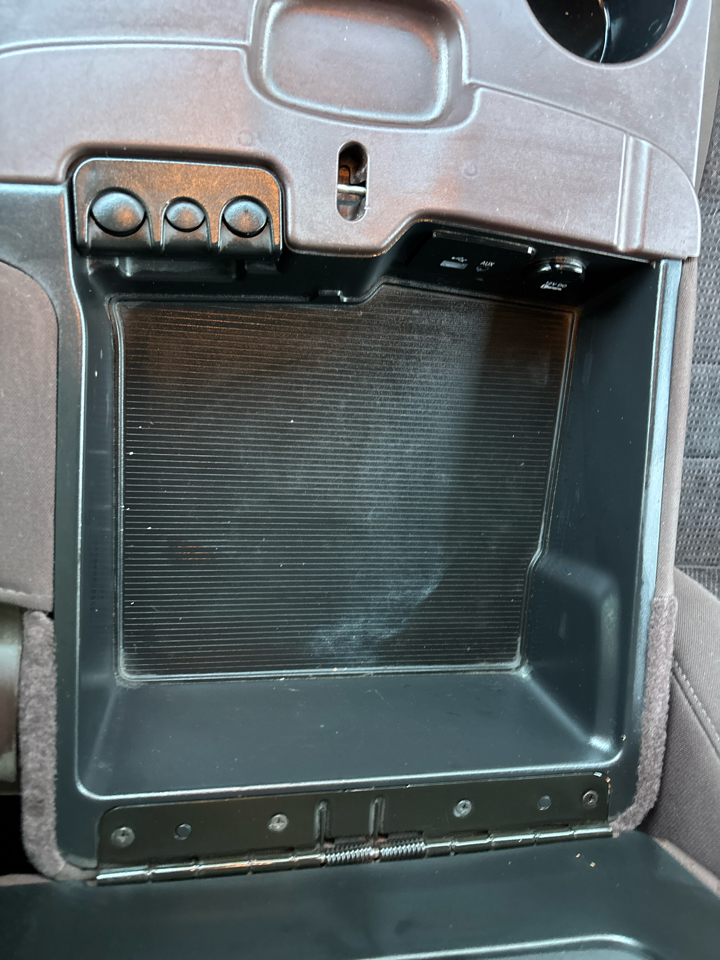 RAM 1500 SLT Quad Cab 2WD 2013