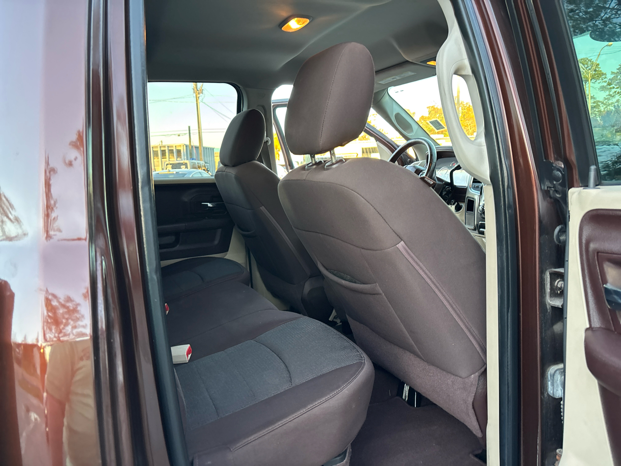 RAM 1500 SLT Quad Cab 2WD 2013