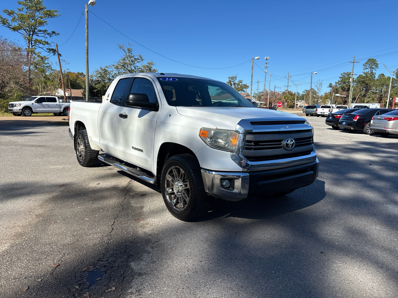 Toyota Tundra SR5 4.6L V8 Double Cab 2WD 2014