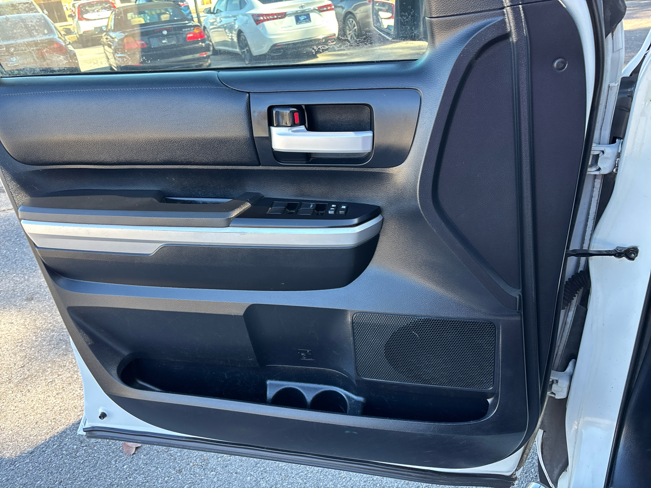 Toyota Tundra SR5 4.6L V8 Double Cab 2WD 2014