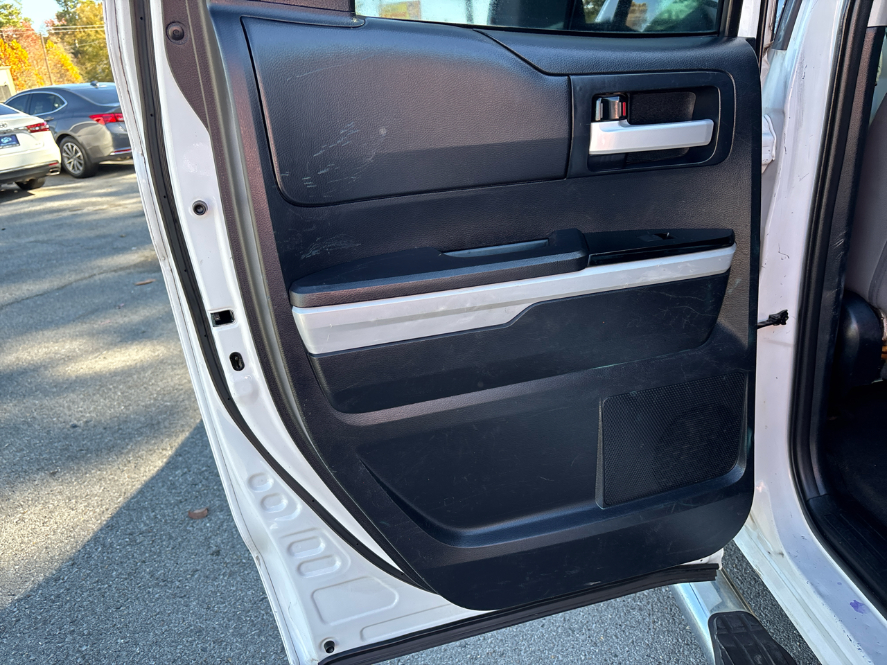 Toyota Tundra SR5 4.6L V8 Double Cab 2WD 2014