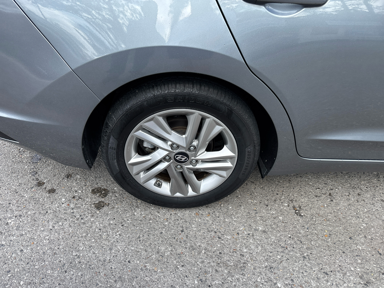 Hyundai Elantra Limited 2019