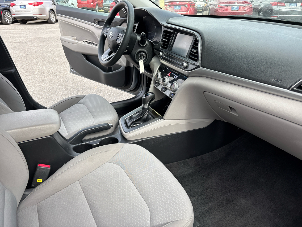 Hyundai Elantra Limited 2019