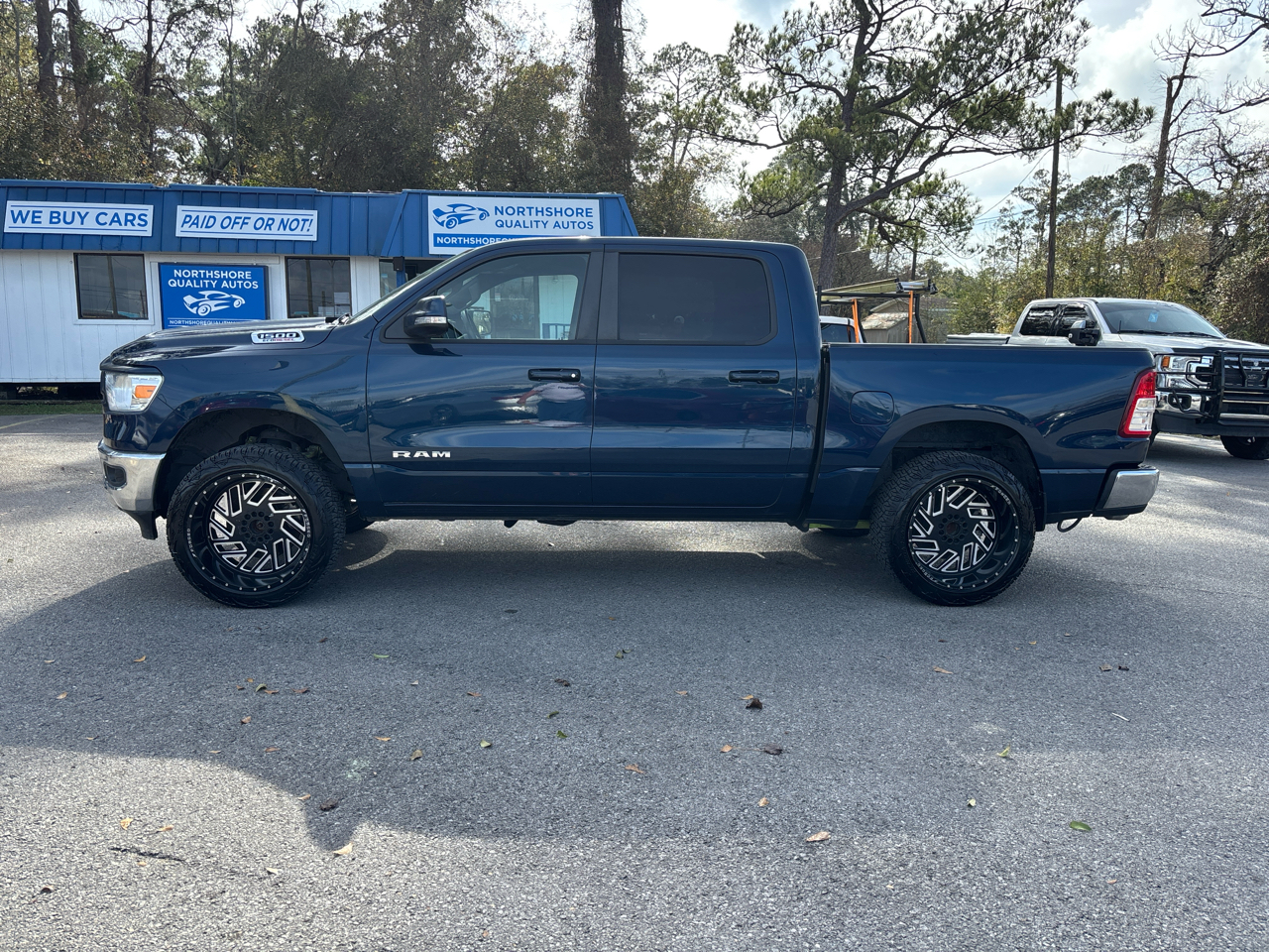 RAM 1500 Big Horn Crew Cab SWB 4WD 2022
