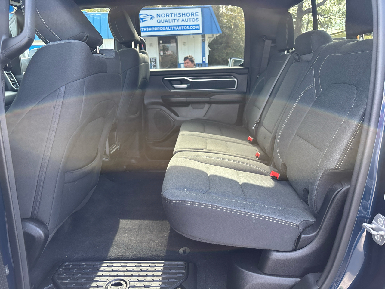 RAM 1500 Big Horn Crew Cab SWB 4WD 2022