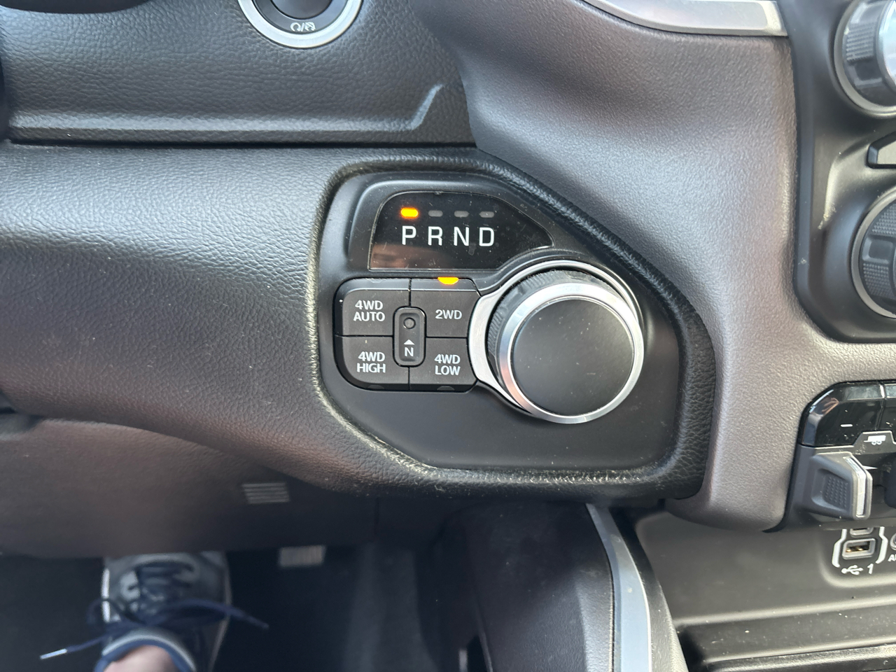 RAM 1500 Big Horn Crew Cab SWB 4WD 2022