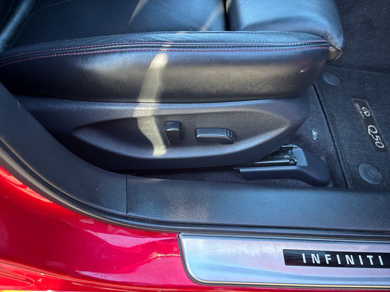 Infiniti Q50 Red Sport 400 2018