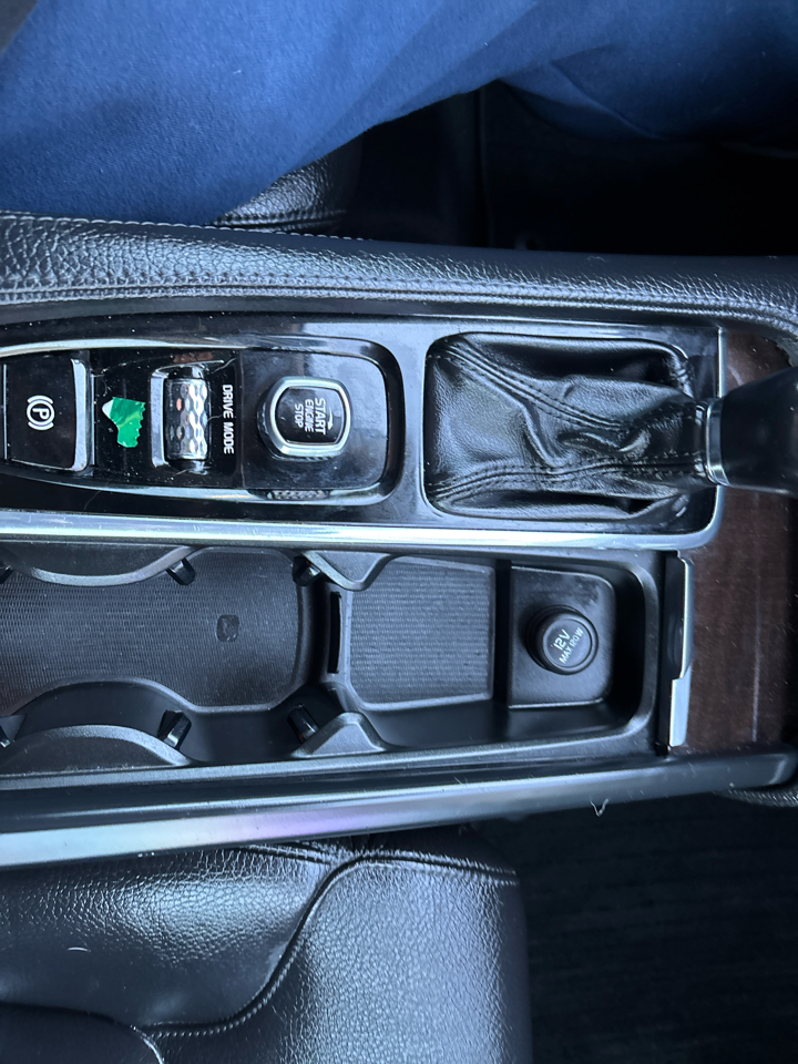 Volvo XC90 T6 Momentum AWD 2018