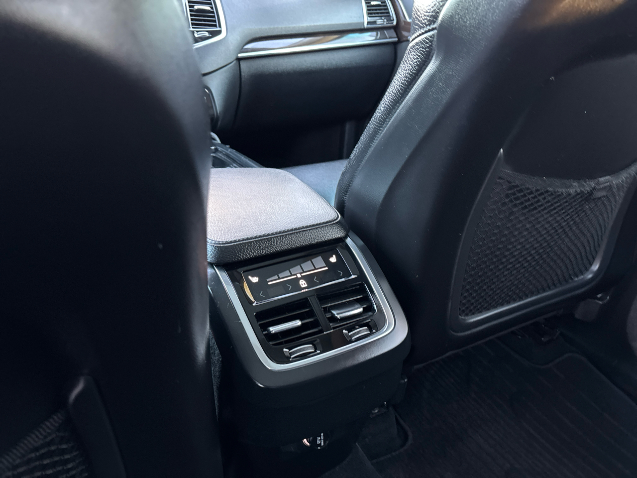 Volvo XC90 T6 Momentum AWD 2018