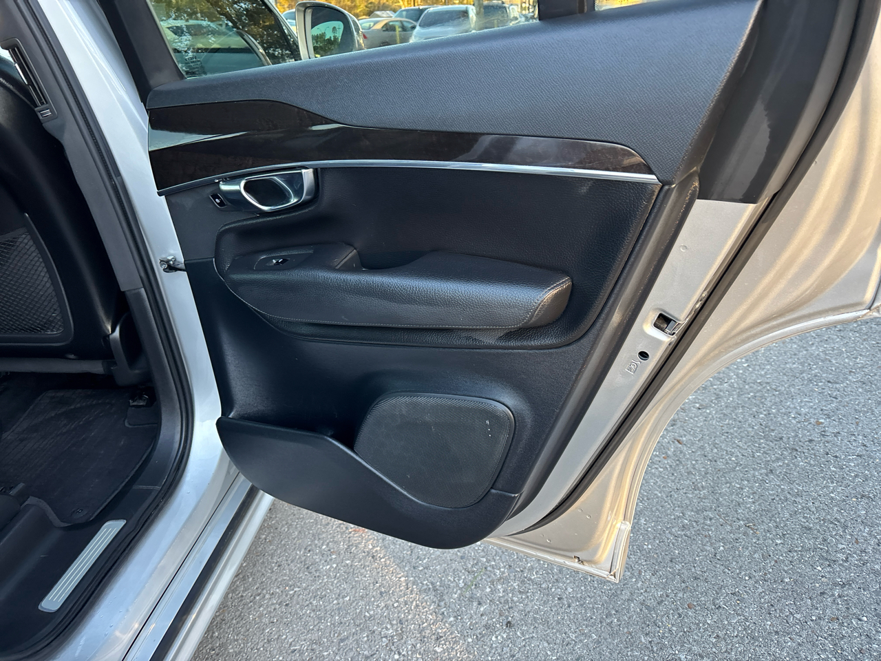 Volvo XC90 T6 Momentum AWD 2018