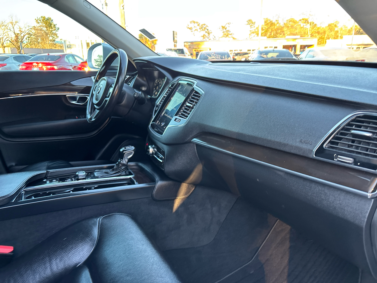 Volvo XC90 T6 Momentum AWD 2018