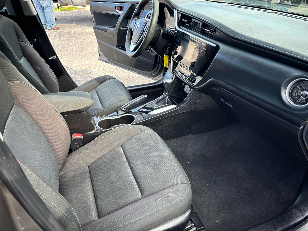 Toyota Corolla LE CVT 2017