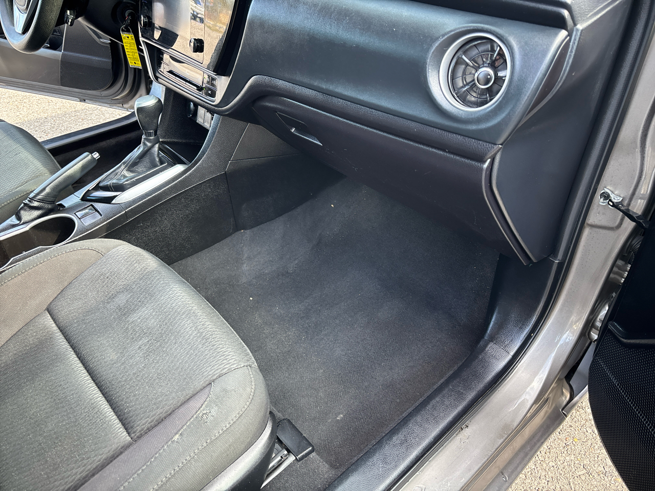 Toyota Corolla LE CVT 2017