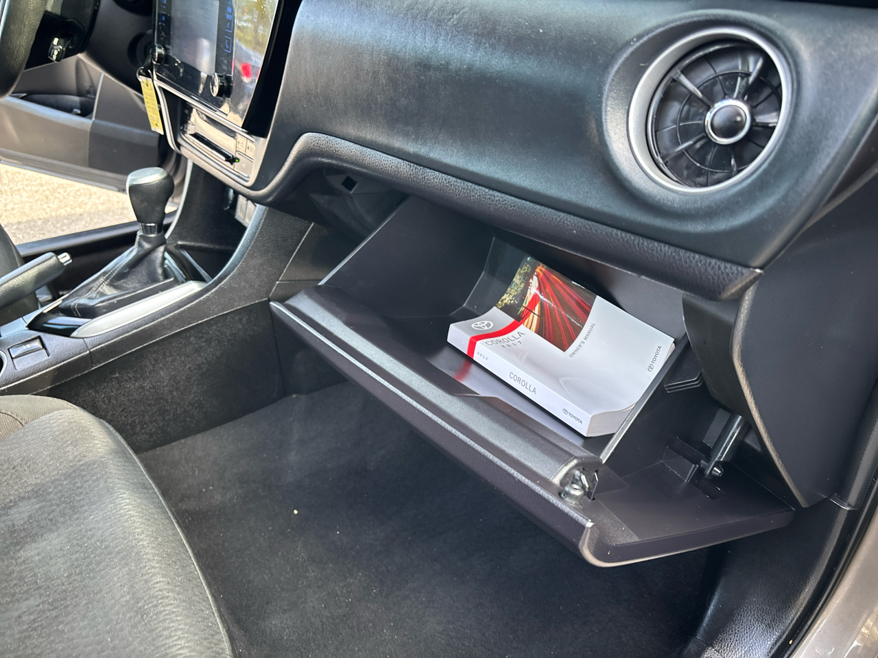 Toyota Corolla LE CVT 2017