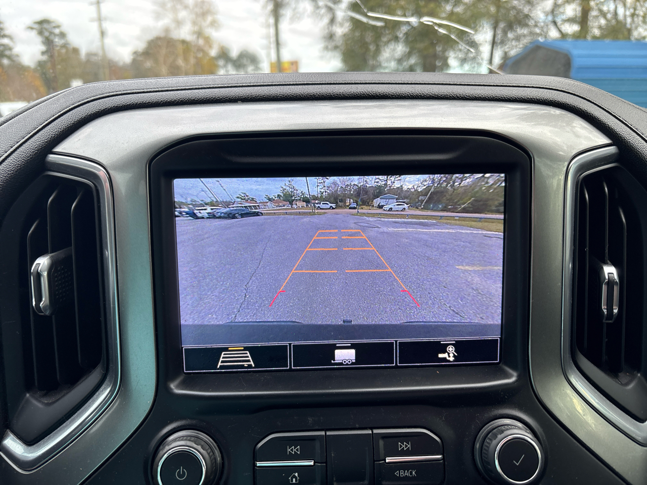 Chevrolet Silverado 1500 LT Crew Cab 2WD 2020