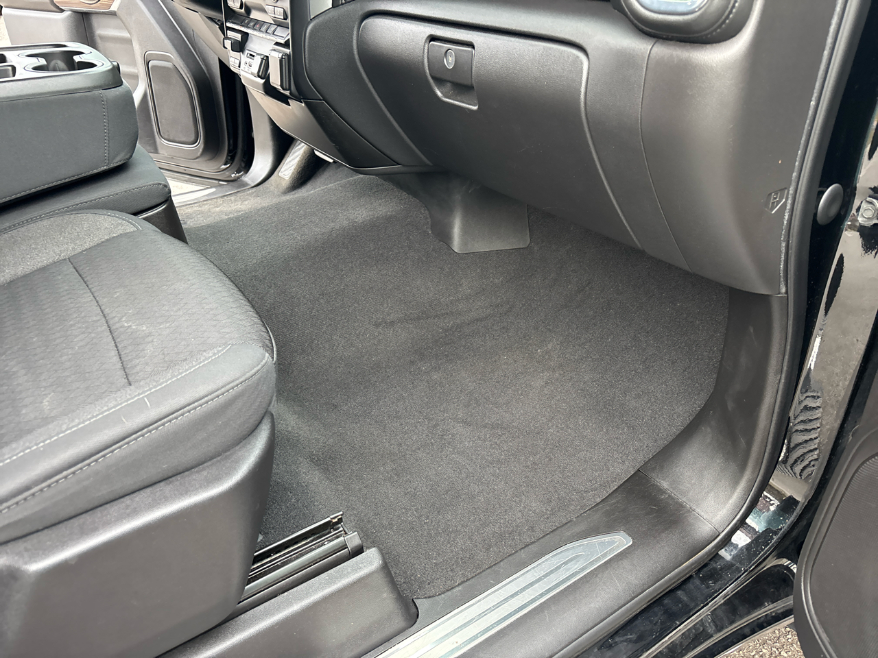 Chevrolet Silverado 1500 LT Crew Cab 2WD 2020