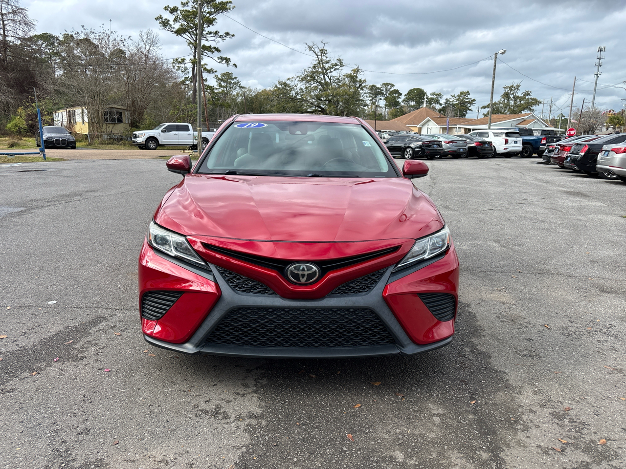 Toyota Camry SE 2019