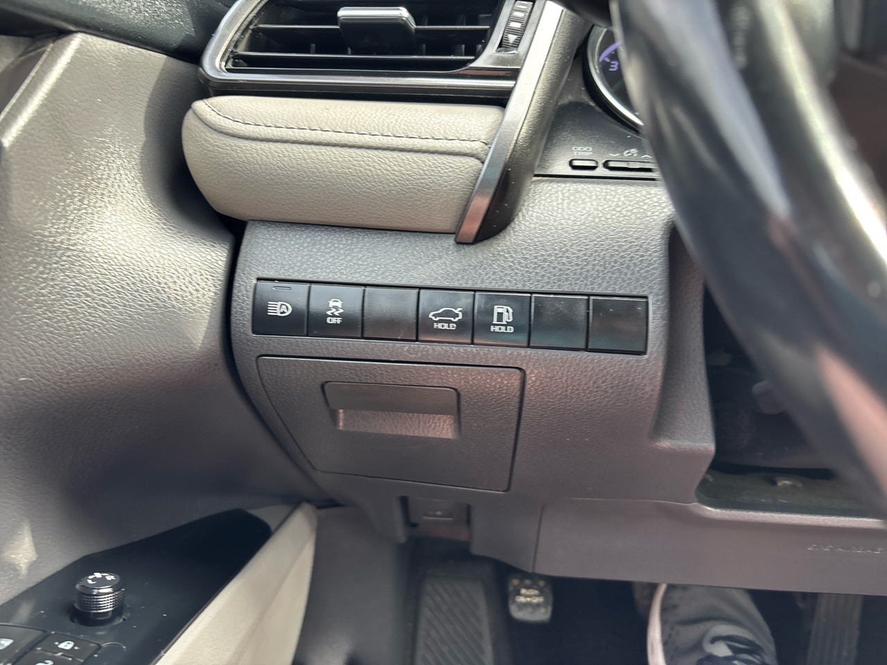 Toyota Camry SE 2019