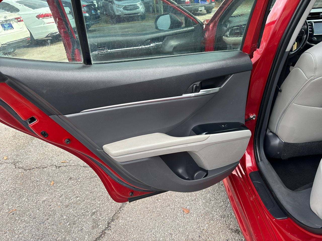 Toyota Camry SE 2019