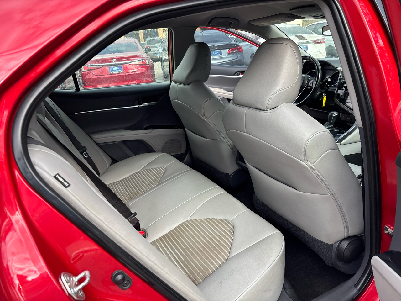 Toyota Camry SE 2019