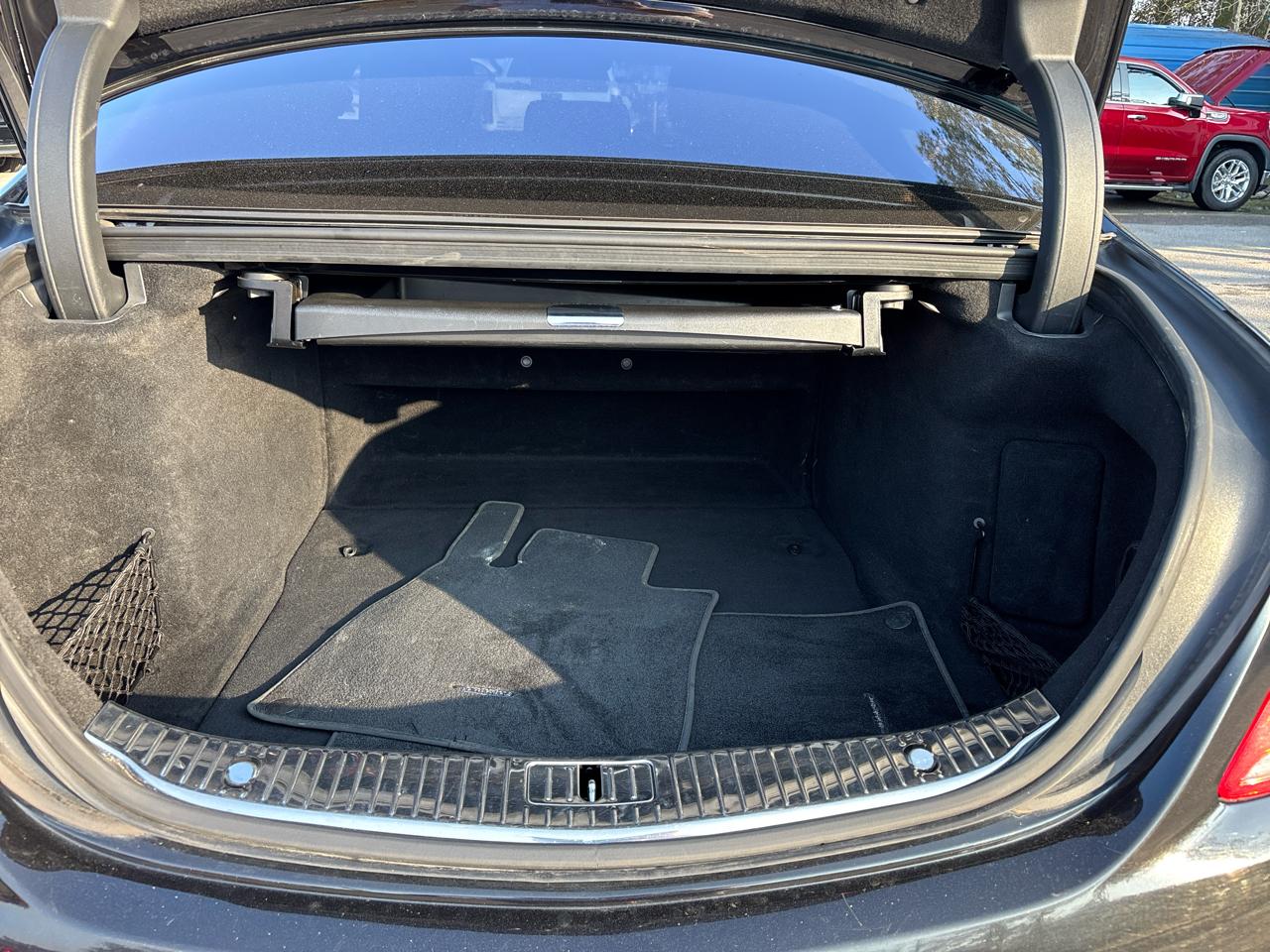 Mercedes-Benz S-Class S550 2015