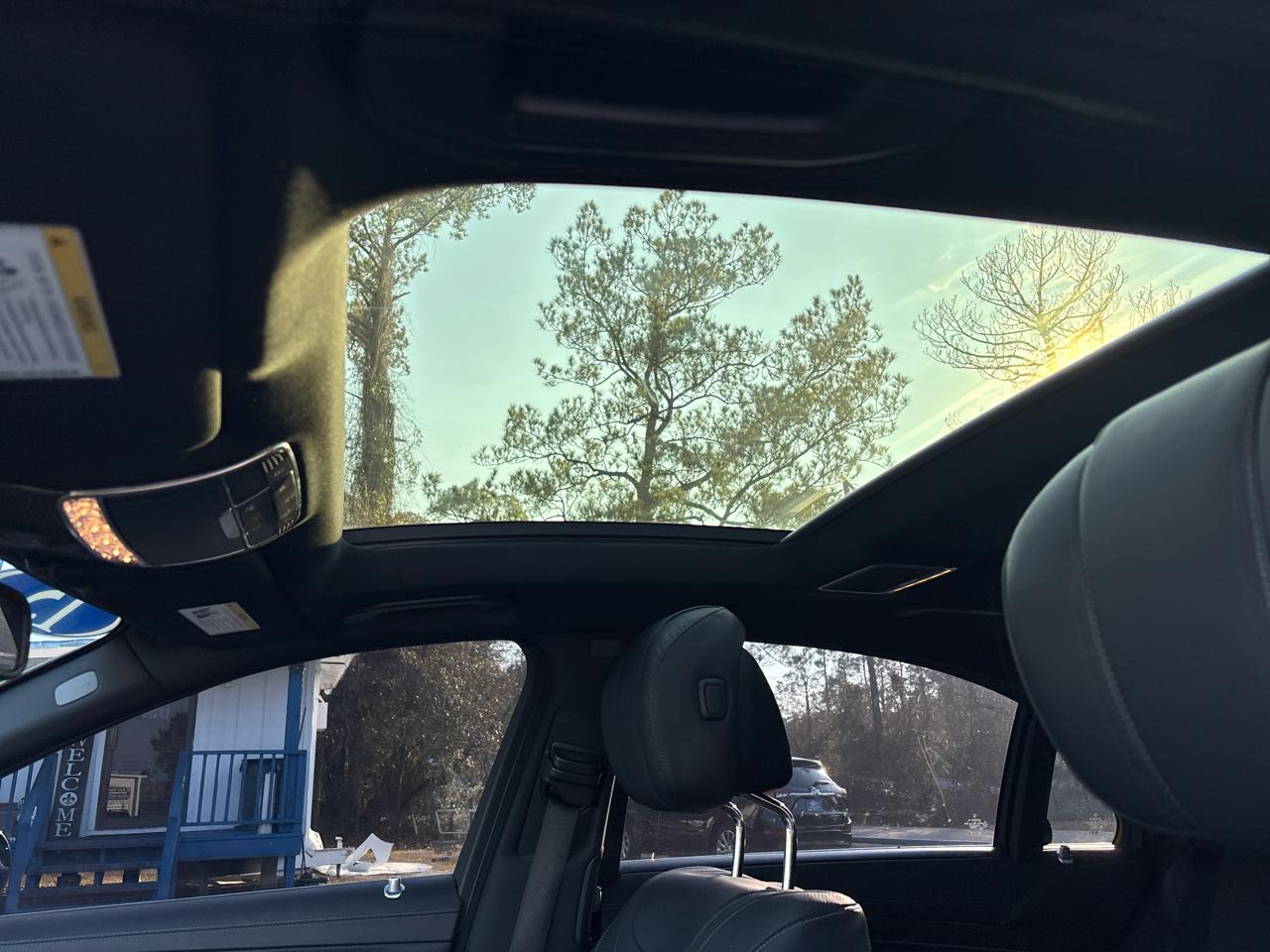 Mercedes-Benz S-Class S550 2015