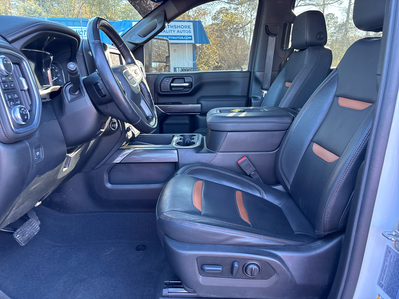 GMC Sierra 2500HD AT4 Crew Cab 4WD 2022