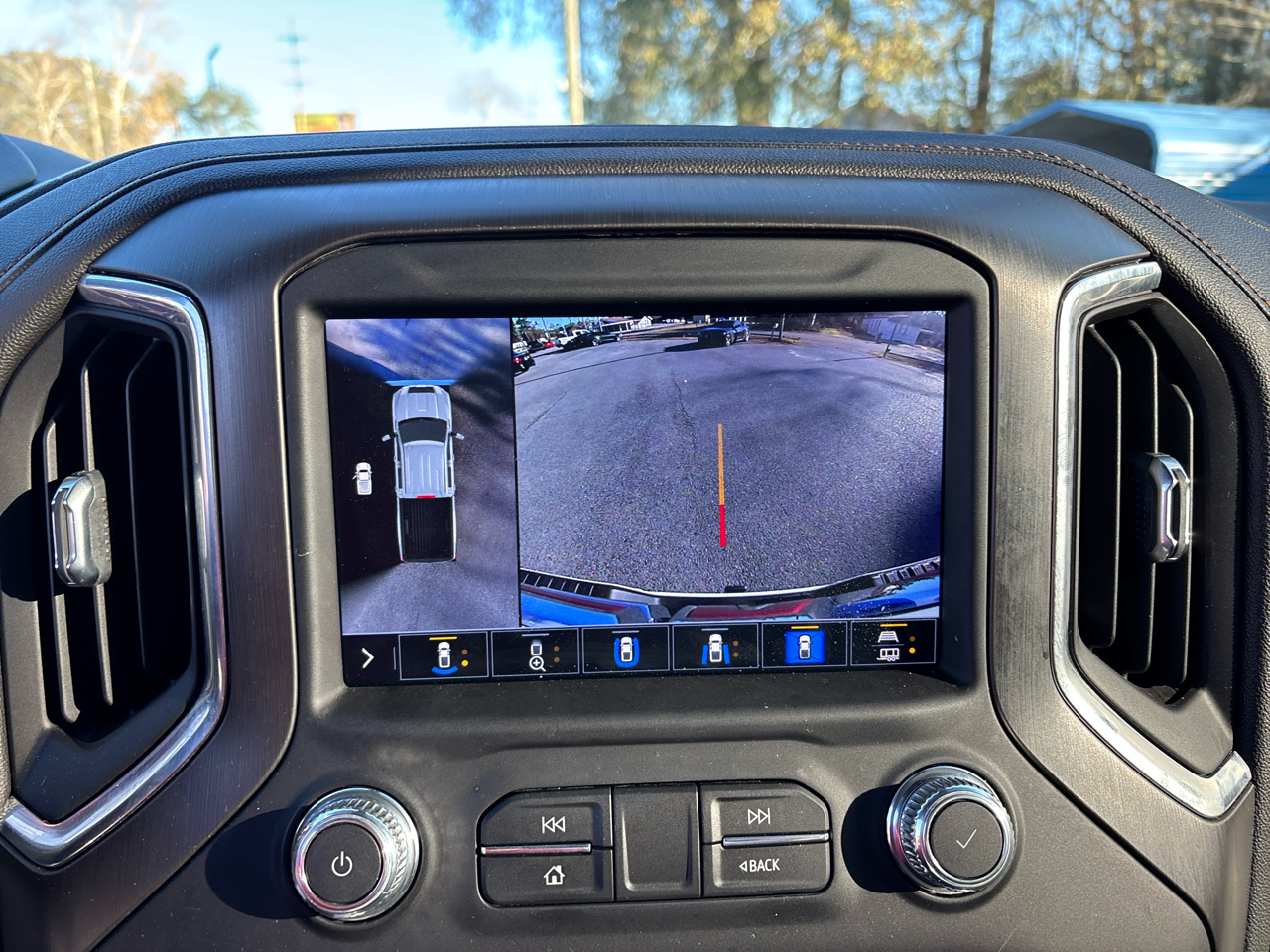 GMC Sierra 2500HD AT4 Crew Cab 4WD 2022