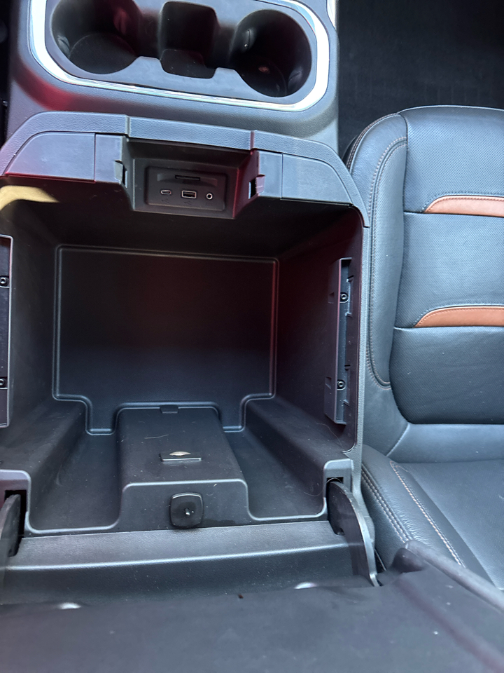 GMC Sierra 2500HD AT4 Crew Cab 4WD 2022