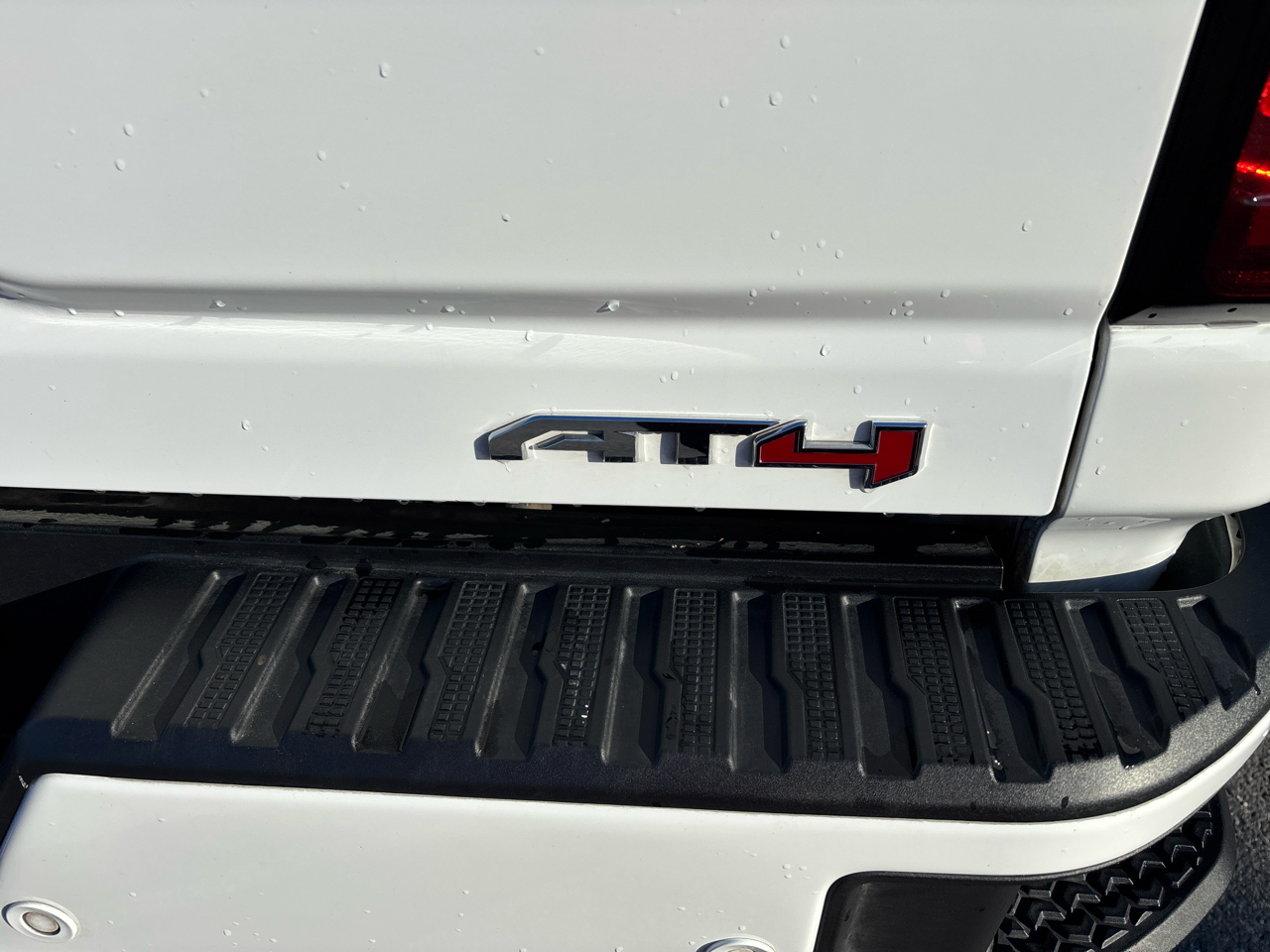 GMC Sierra 2500HD AT4 Crew Cab 4WD 2022