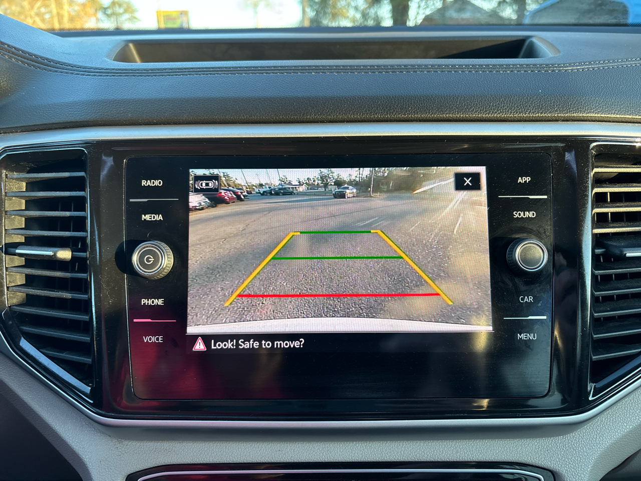 Volkswagen Atlas V6 SE w/Technology 2022