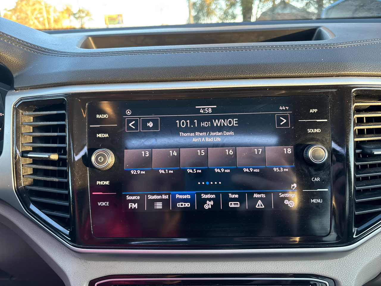 Volkswagen Atlas V6 SE w/Technology 2022