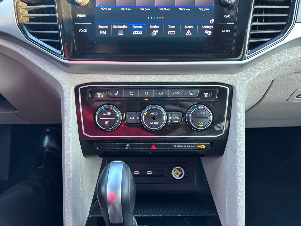 Volkswagen Atlas V6 SE w/Technology 2022