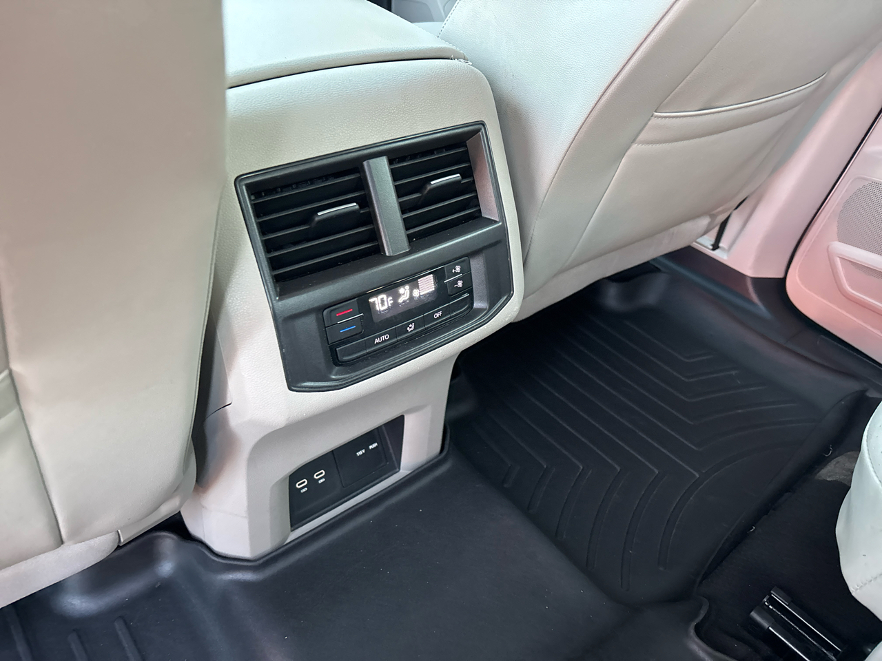 Volkswagen Atlas V6 SE w/Technology 2022