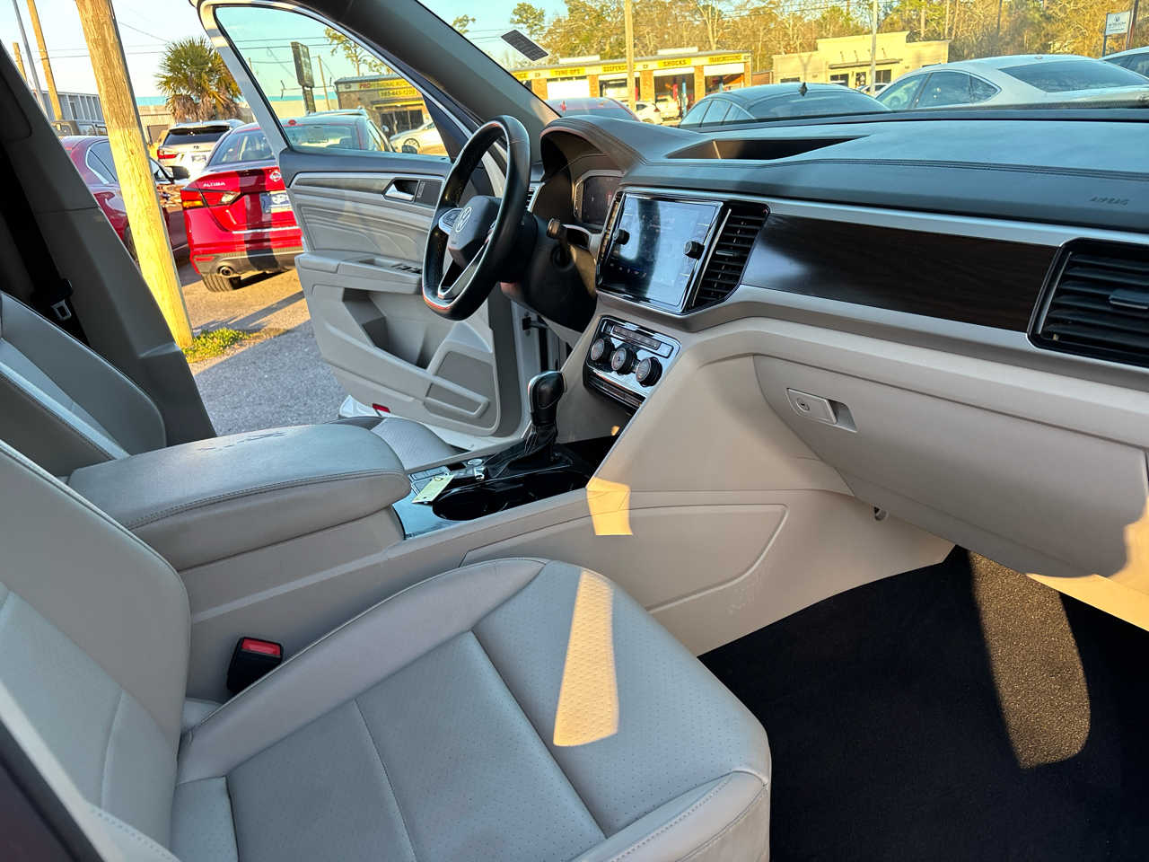 Volkswagen Atlas V6 SE w/Technology 2022