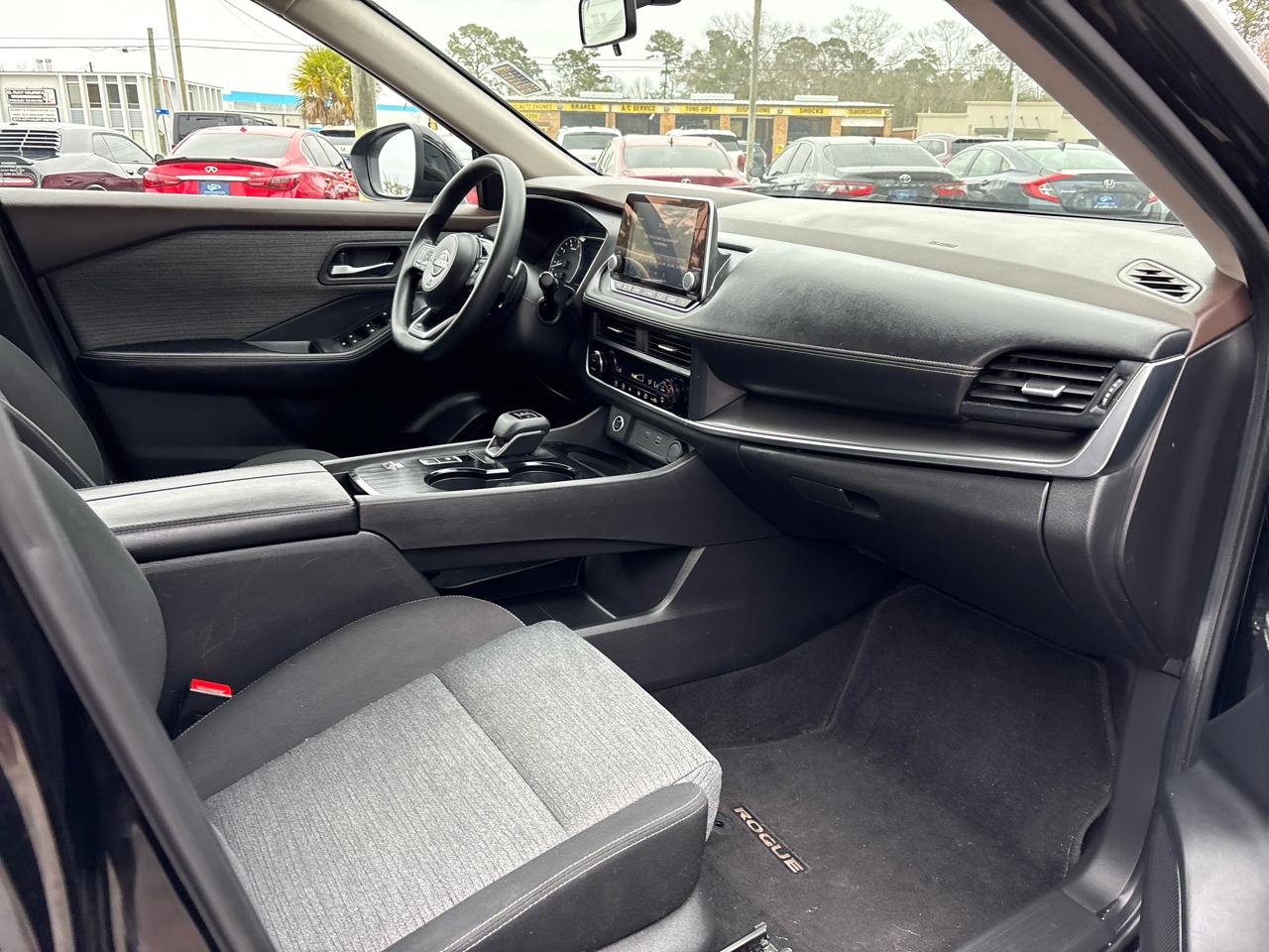 Nissan Rogue SV 2023