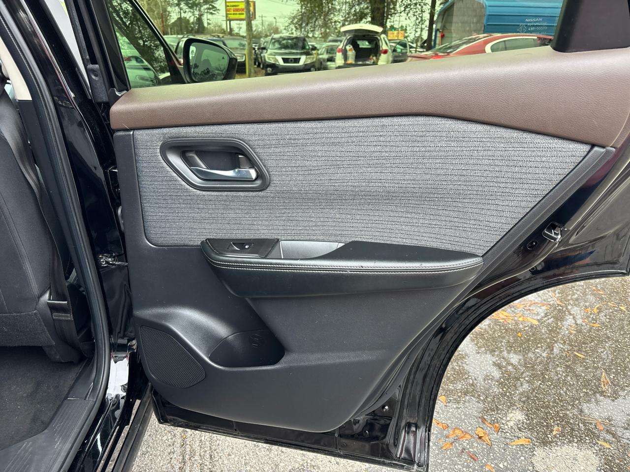 Nissan Rogue SV 2023