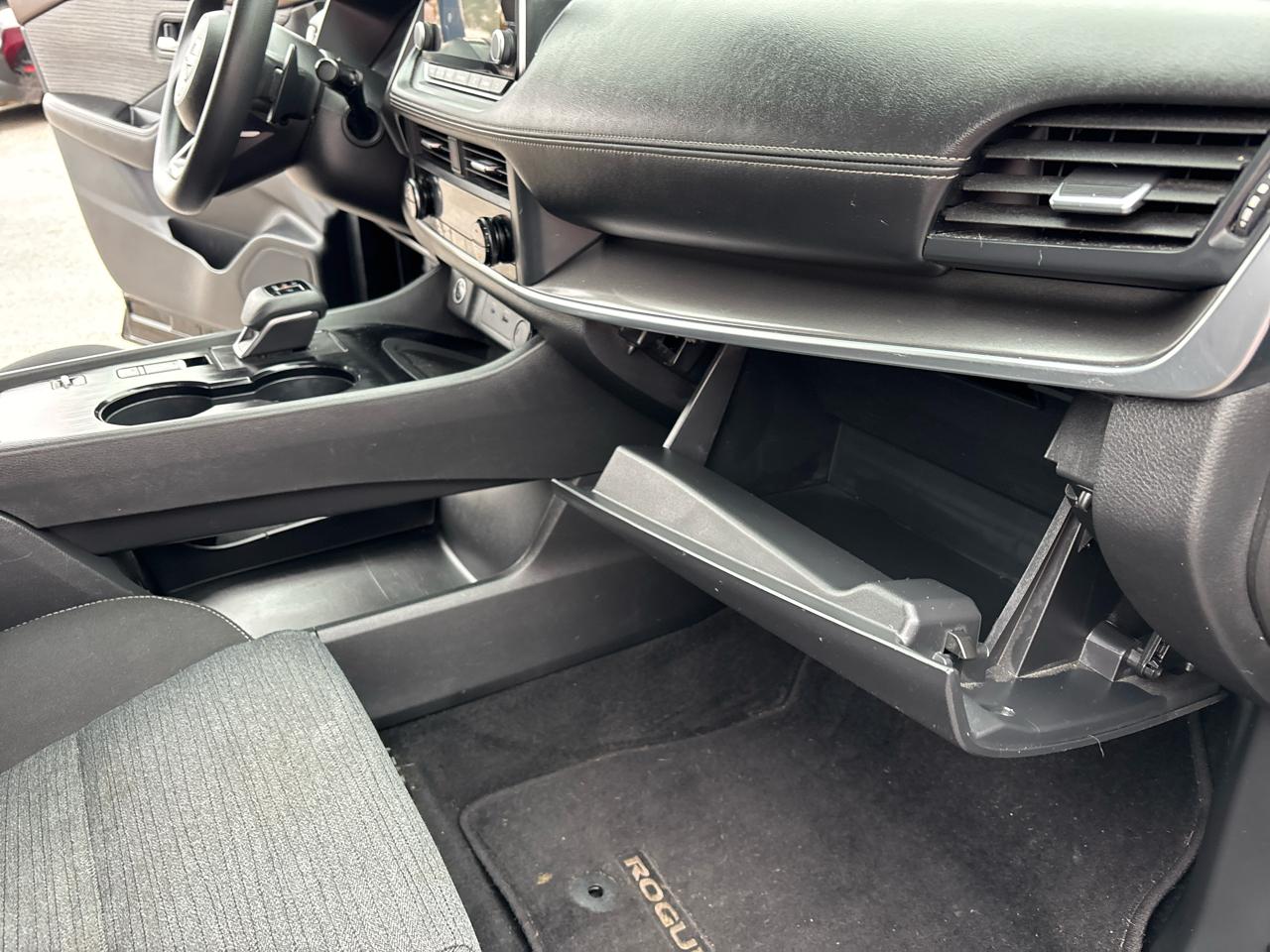 Nissan Rogue SV 2023