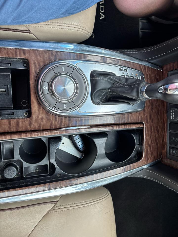 Nissan Armada SL 2WD 2017