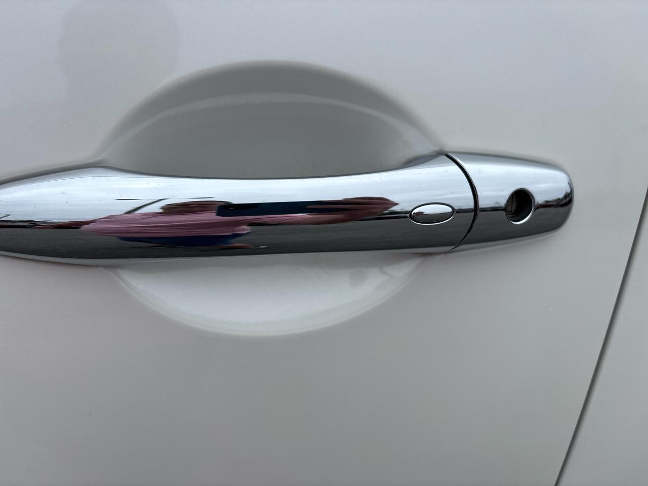 Nissan Armada SL 2WD 2017