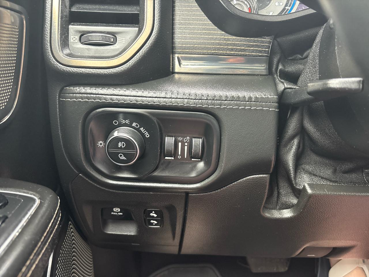 RAM 1500 Limited Crew Cab SWB 2WD 2019