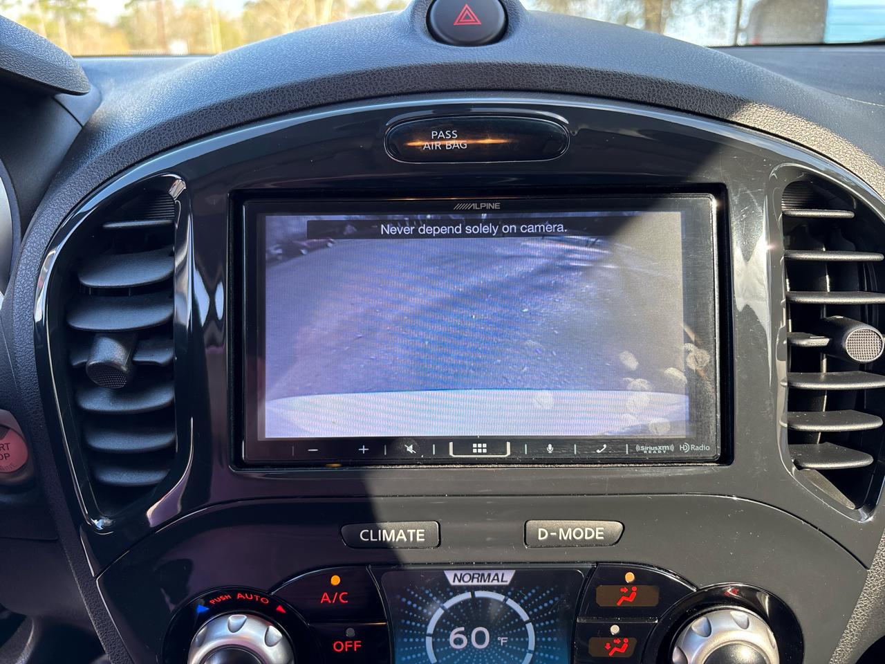 Nissan Juke S AWD 2012