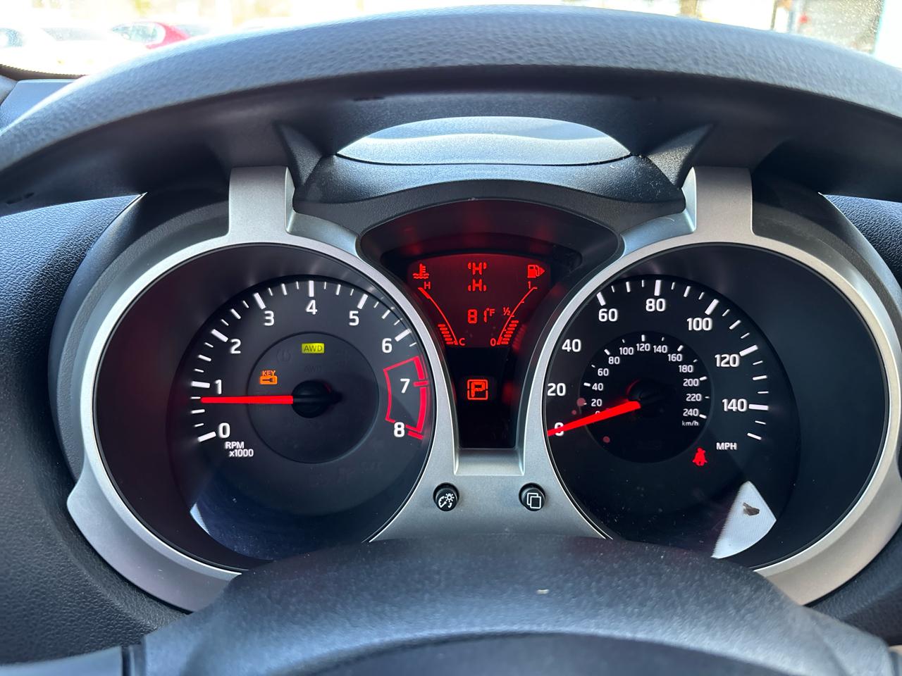 Nissan Juke S AWD 2012