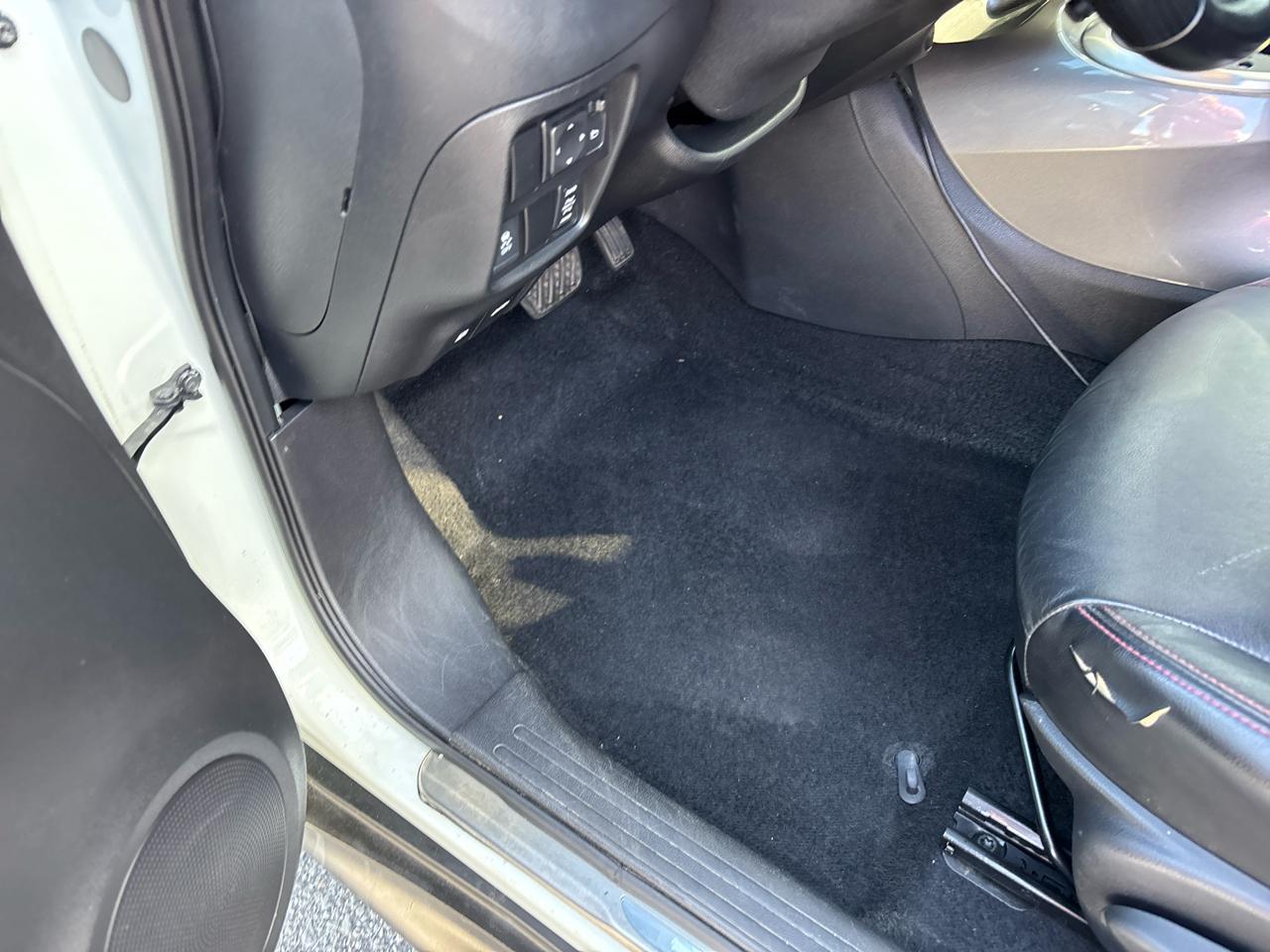 Nissan Juke S AWD 2012