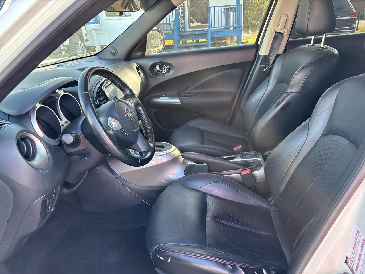 Nissan Juke S AWD 2012