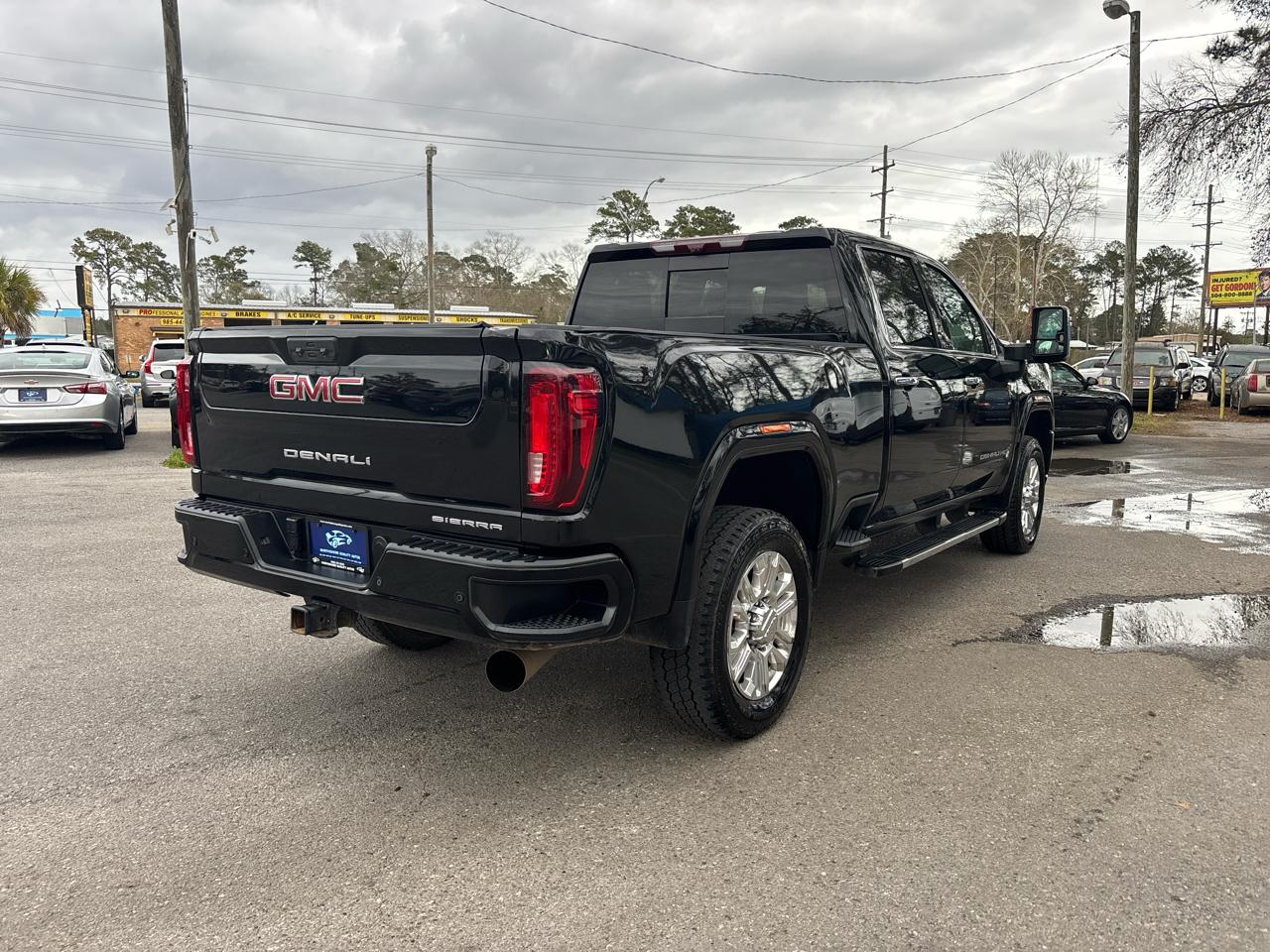GMC Sierra 2500HD Denali Crew Cab 4WD SB 2023