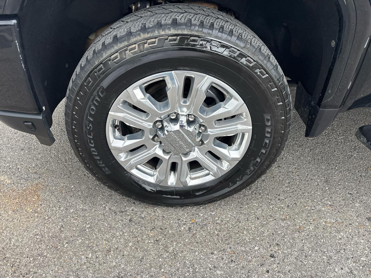 GMC Sierra 2500HD Denali Crew Cab 4WD SB 2023